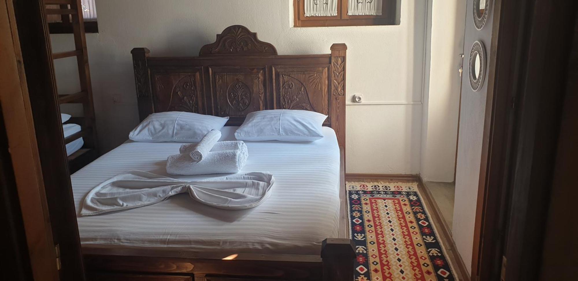 Silver Hill Guesthouse Gjirokastër Habitación foto