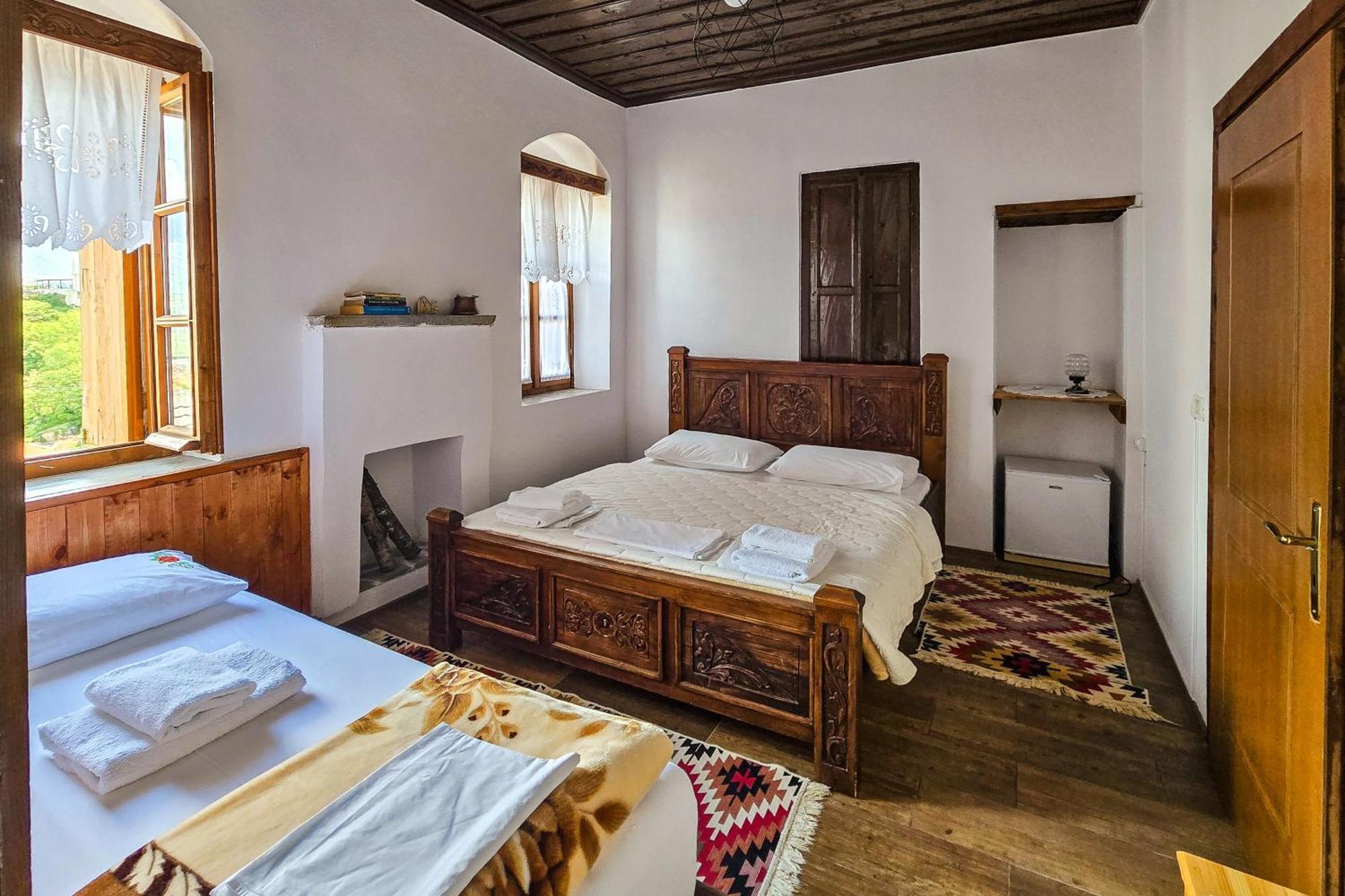 Silver Hill Guesthouse Gjirokastër Habitación foto