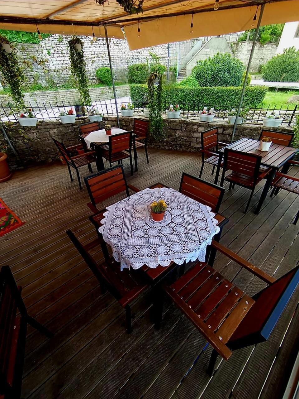 Silver Hill Guesthouse Gjirokastër Exterior foto